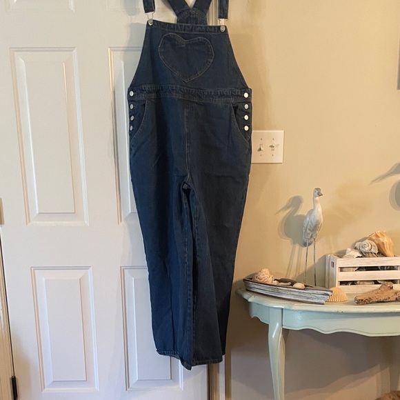 Stylish Blue Denim Medium Wash Overalls NWOT - Picture 1 of 9